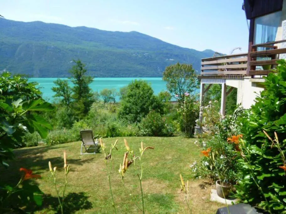 Apartment Meuble Avec Jardin Au Bord Lac Du Bourget Brison-Saint-Innocent France