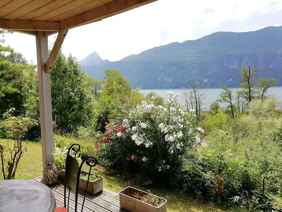 Apartment Meuble Avec Jardin Au Bord Lac Du Bourget Brison-Saint-Innocent