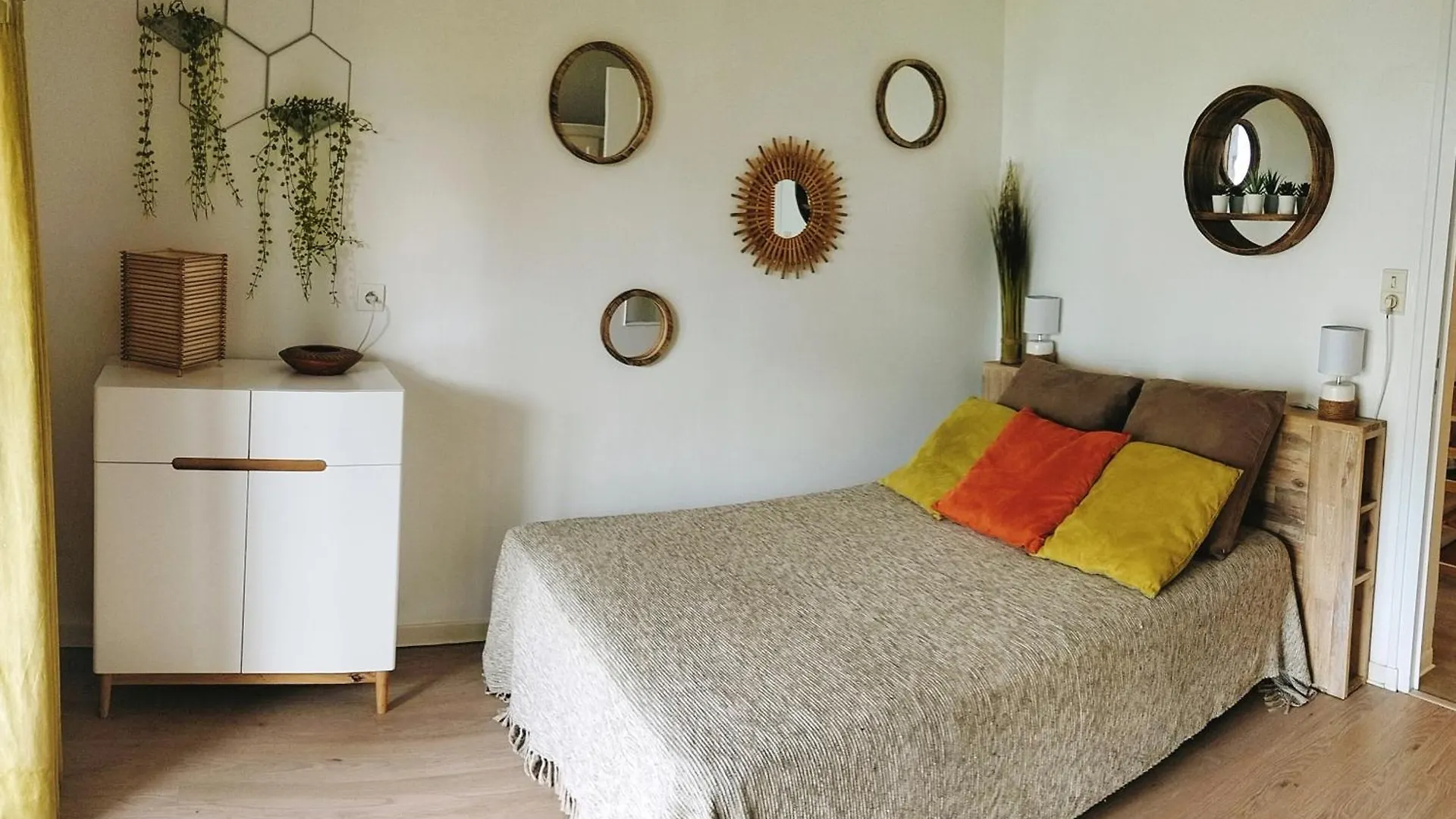 Apartment Meuble Avec Jardin Au Bord Lac Du Bourget Brison-Saint-Innocent